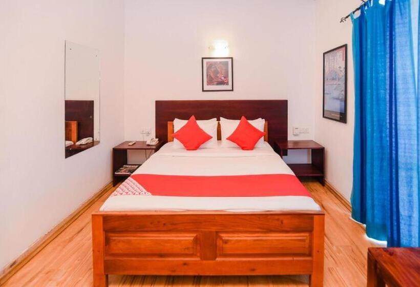 هتل Jasmin House