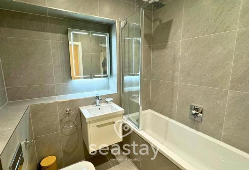 هتل Sail Penthouse   Beach & Parking