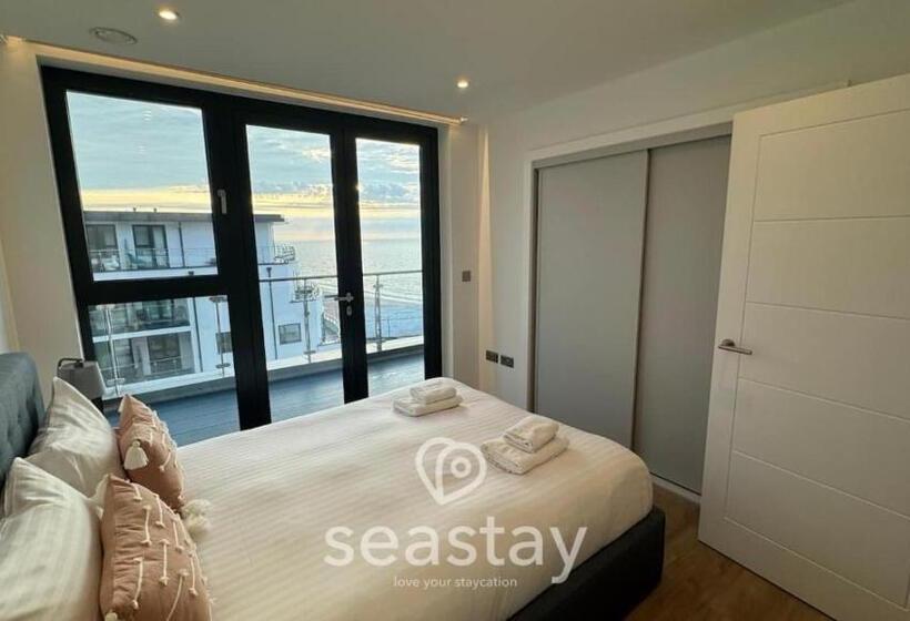 هتل Sail Penthouse   Beach & Parking