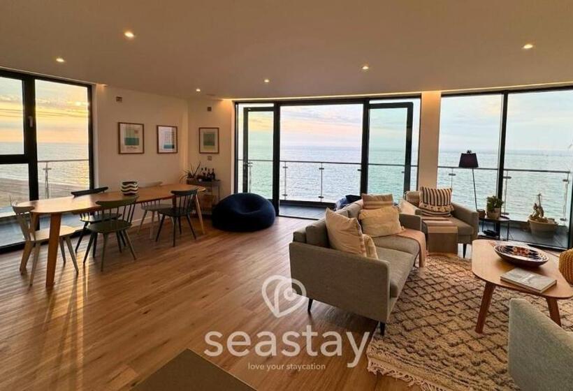 هتل Sail Penthouse   Beach & Parking
