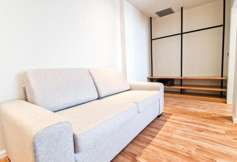 هتل Sunset Shoreline Saranda   Sea View   Free Private Parking   Pool