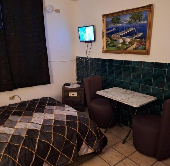 Humacao Guest House 2