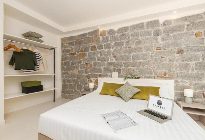 بنسيون Ausèntu Guest House