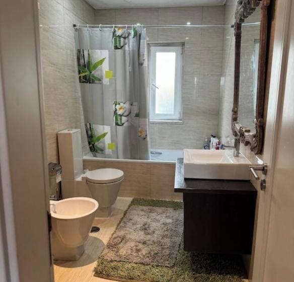 Пансион Confortable Double Room& Pool