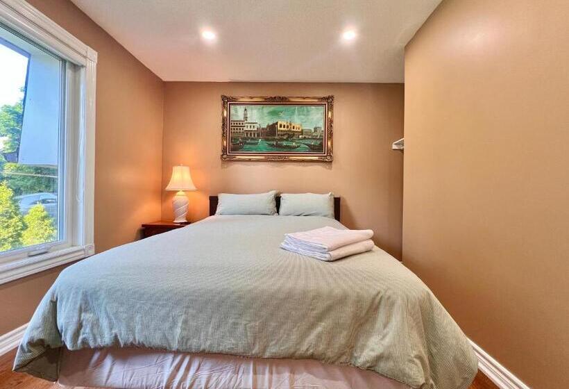 پانسیون Cozy Home Near Hillcrest Mall In Central Richmond Hill