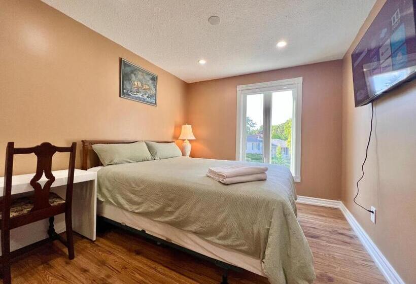 پانسیون Cozy Home Near Hillcrest Mall In Central Richmond Hill