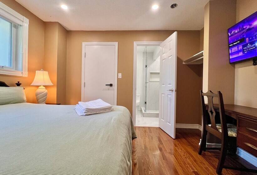 پانسیون Cozy Home Near Hillcrest Mall In Central Richmond Hill