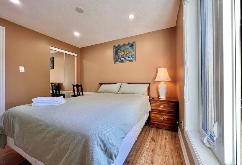 پانسیون Cozy Home Near Hillcrest Mall In Central Richmond Hill