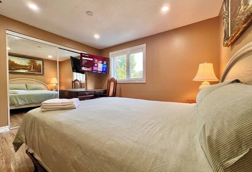 پانسیون Cozy Home Near Hillcrest Mall In Central Richmond Hill