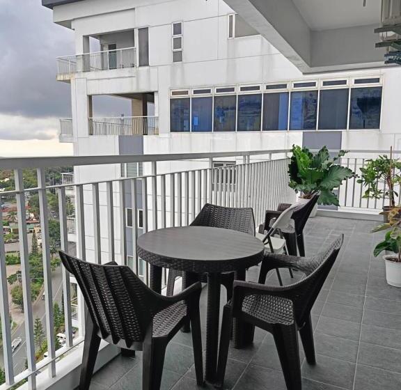 بنسيون Lakeview Penthouse By Timothy