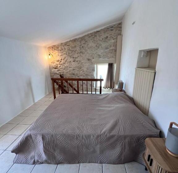 膳宿费 Chambre D Hôte Lavande Lit King Size Double Lits Jumeaux Salle De Bain Et Terrasse Privatives