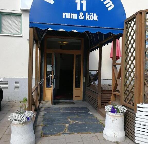 Vandrarhem 11 Rum & Kök