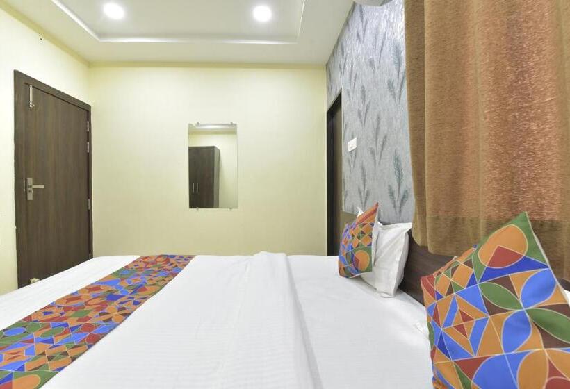 A2 Hotel And Restro