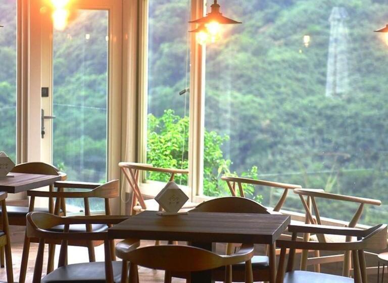 تختخواب و صبحانه Kilar Mountain Villa