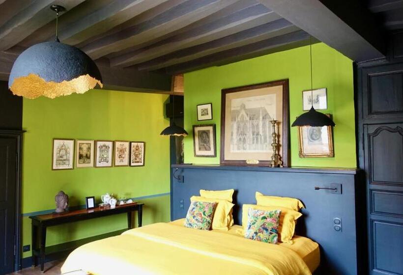 مبيت وإفطار Le Jardin Des Triomphes