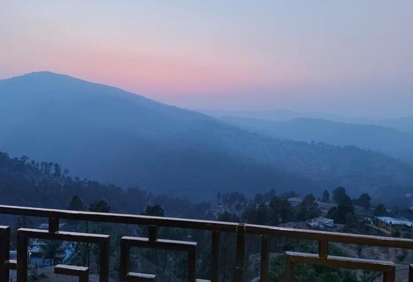 فندق Karans Inn