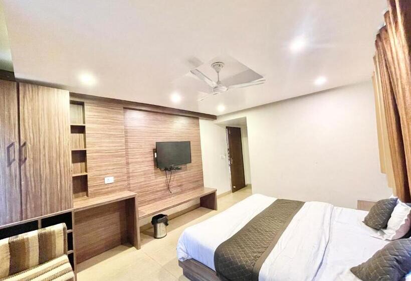 Hotel Savoy Residency Inn ! Mussoorie होटल सवॉय रेजीडेंसी इन, হোটেল সাভয় রেসিডেন্সি ইন , Near Mall Road H