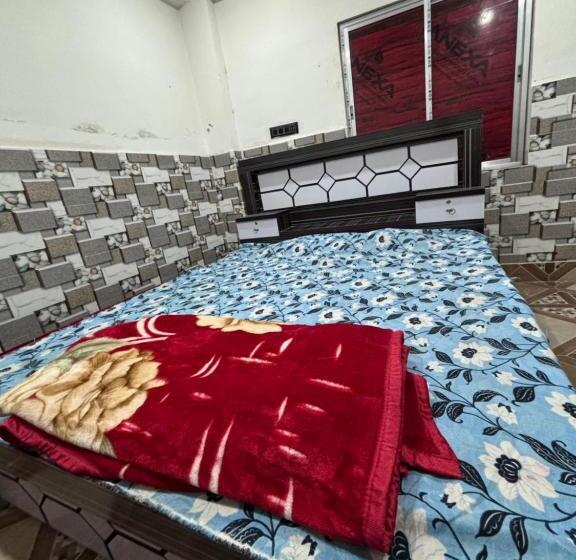 Отель Sunrise Plaza Non Ac Room