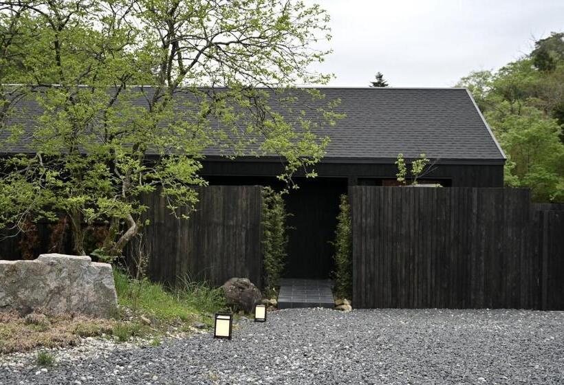 فندق The Lakotan