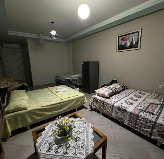 پانسیون Apartaments Martini   Borsh
