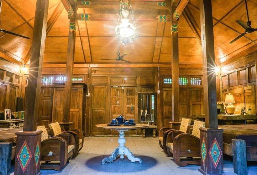 پانسیون Din House Negara Classic Homestay