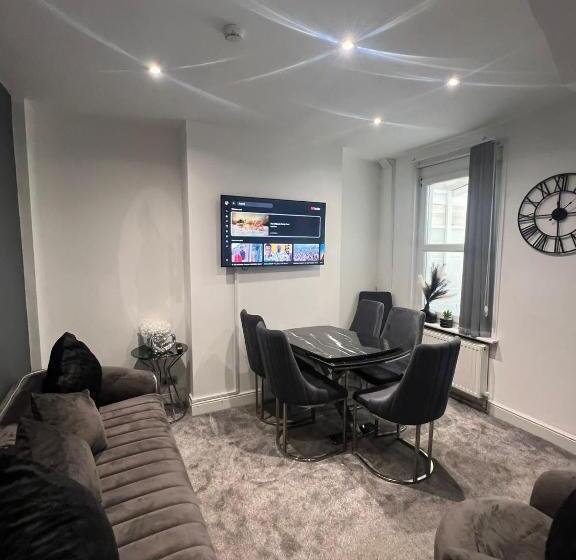 膳宿费 Town Centre Private Room 3