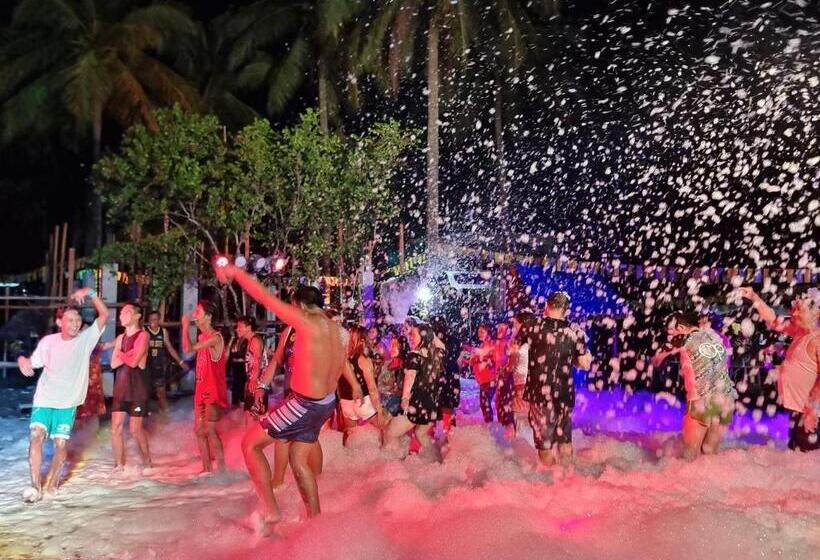 Reyes Beach Resort