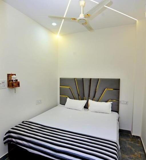 مبيت وإفطار Aghnya Guest House