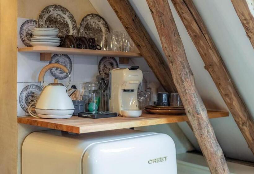 צימר Unieke Bed En Breakfast Met Historisch Verhaal In Ferwert