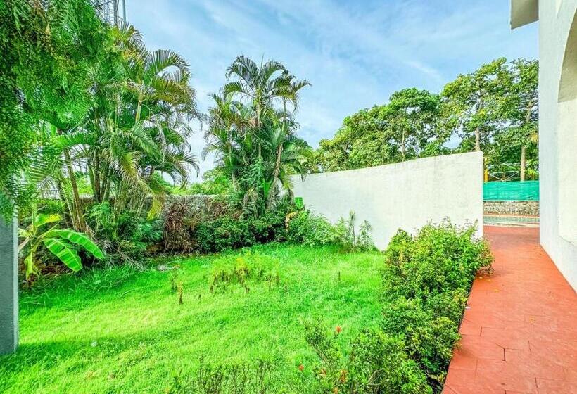 בית מלון כפרי Anitha Garden