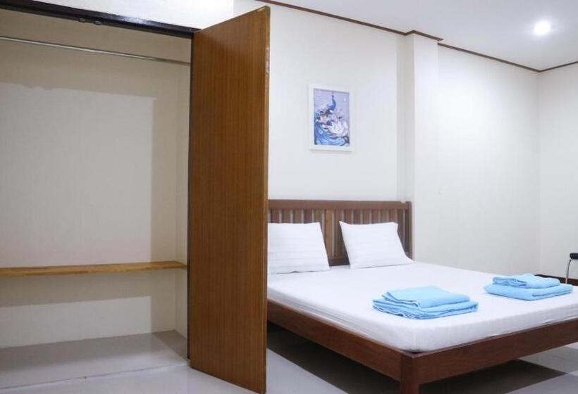 هتل Capital O 75521 Sang Siri Apartment