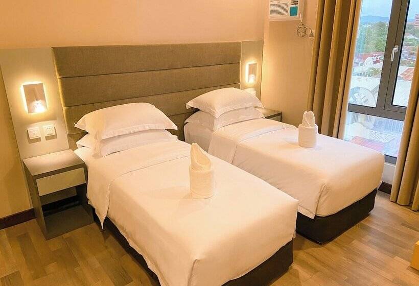 هتل Staycity Serviced Apartment
