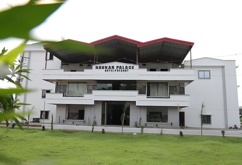 Navkar Palace Hotel & Resort, Sanawad