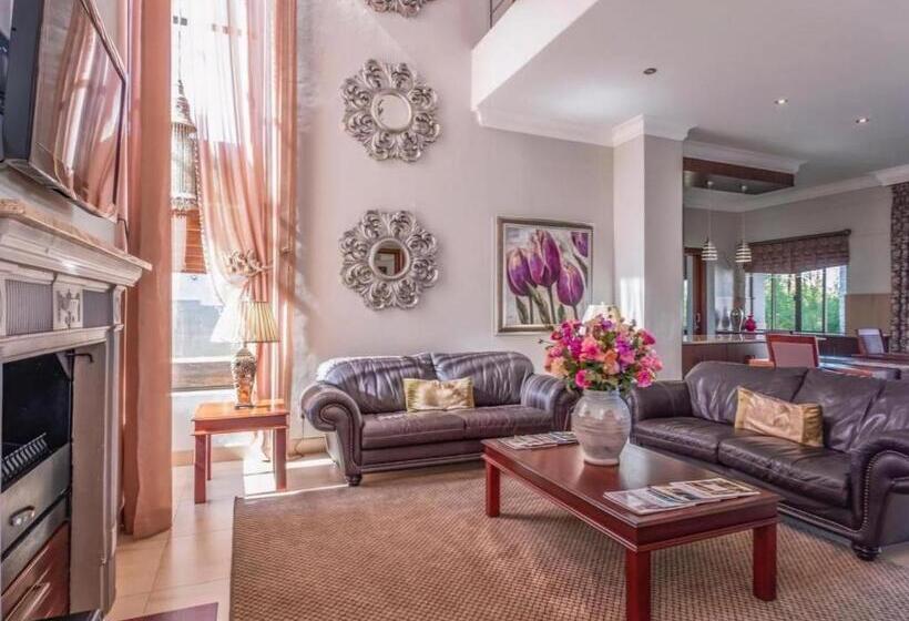 פנסיון Fairview Manor
