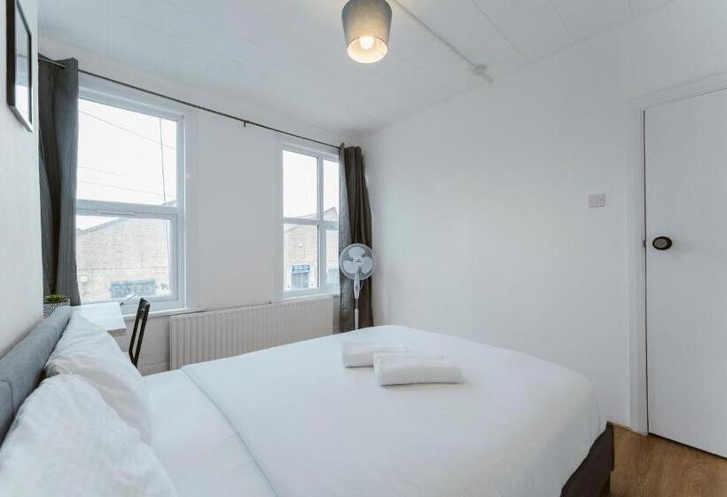 Пансион Manor House Great Rooms To Stay