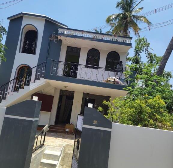 פנסיון Paul S Cottage