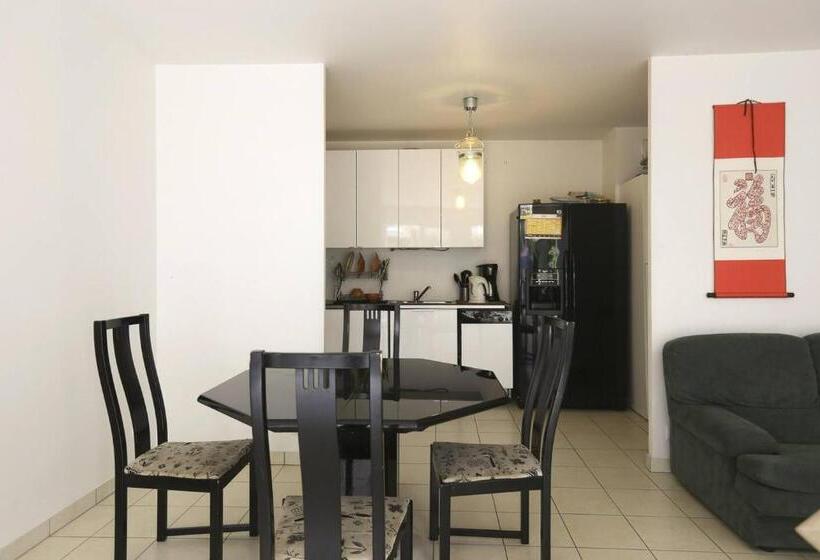 پانسیون Private Room With Terrace In Shared House