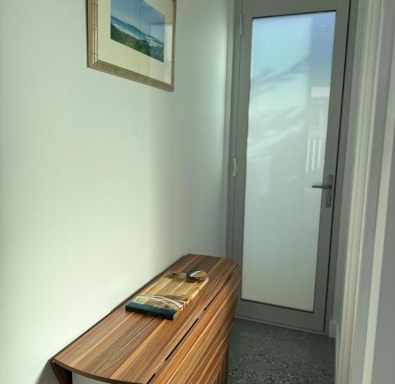 פנסיון Rom Baros Tiny Beach House