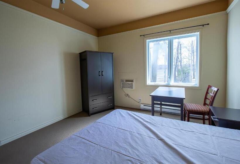 پانسیون Room In Guest Room   Private Room3 Autonomous South Bank Urban Countryside   A9