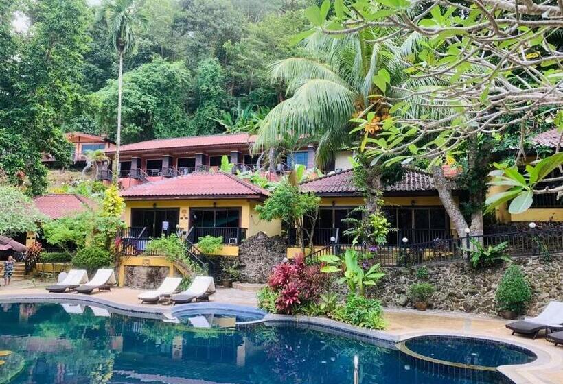 אתר נופש Patong Beautiful Pool Villa