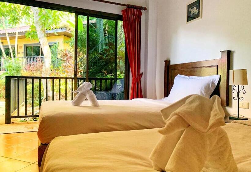אתר נופש Patong Beautiful Pool Villa