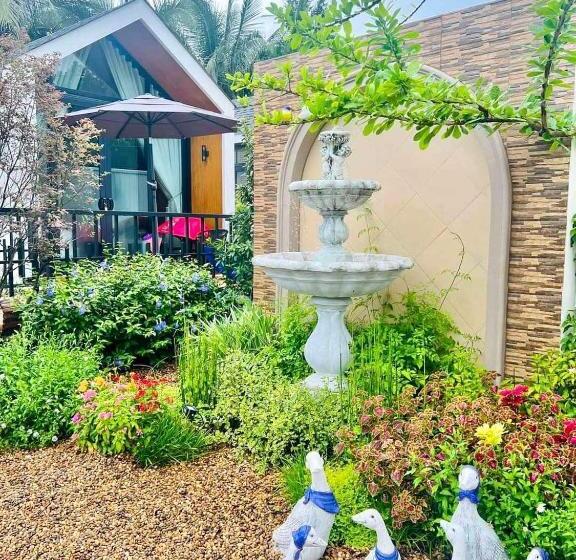 리조트 Plern Ura Poolvilla Cafe เพลินอุรา พูลวิลล่า คาเฟ่