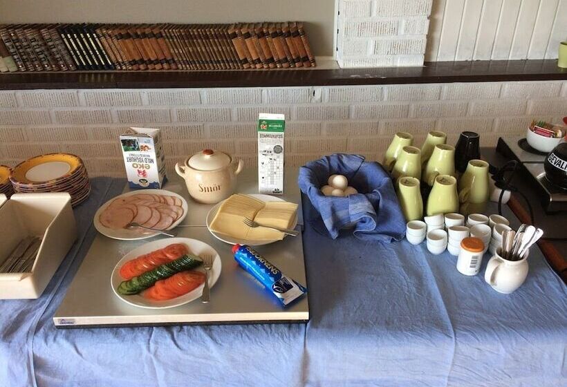 مبيت وإفطار Pensionat Grankullavik