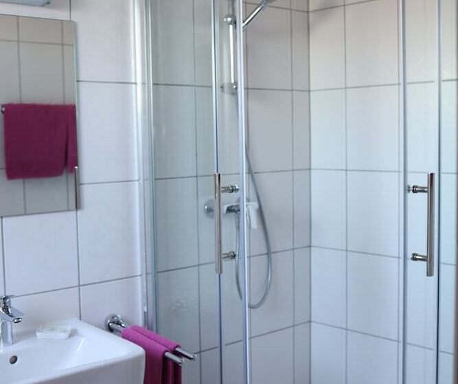 هتل Ilvericher Hof