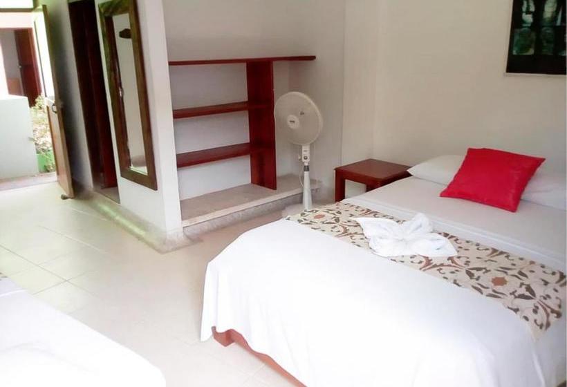 هتل Oleajes Capurganá