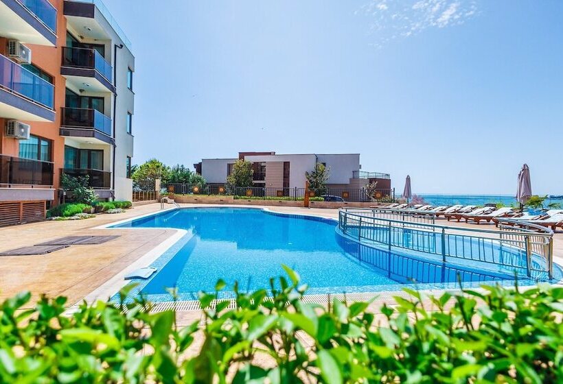 هتل St. Panteleimon Beach