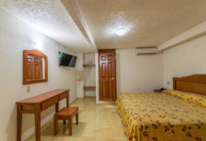 هتل Suites Poliforum Inn