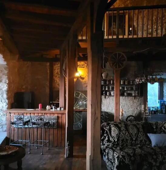 تختخواب و صبحانه Burg Hermannstein Rittersaal