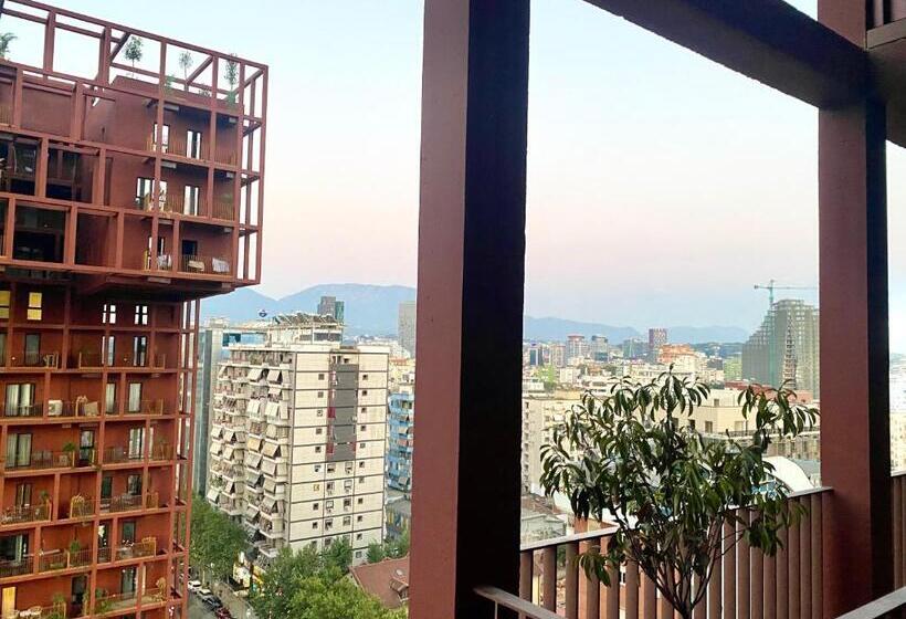 تختخواب و صبحانه Dream In Tirana