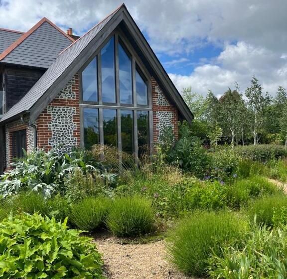 مبيت وإفطار Orchard Dene